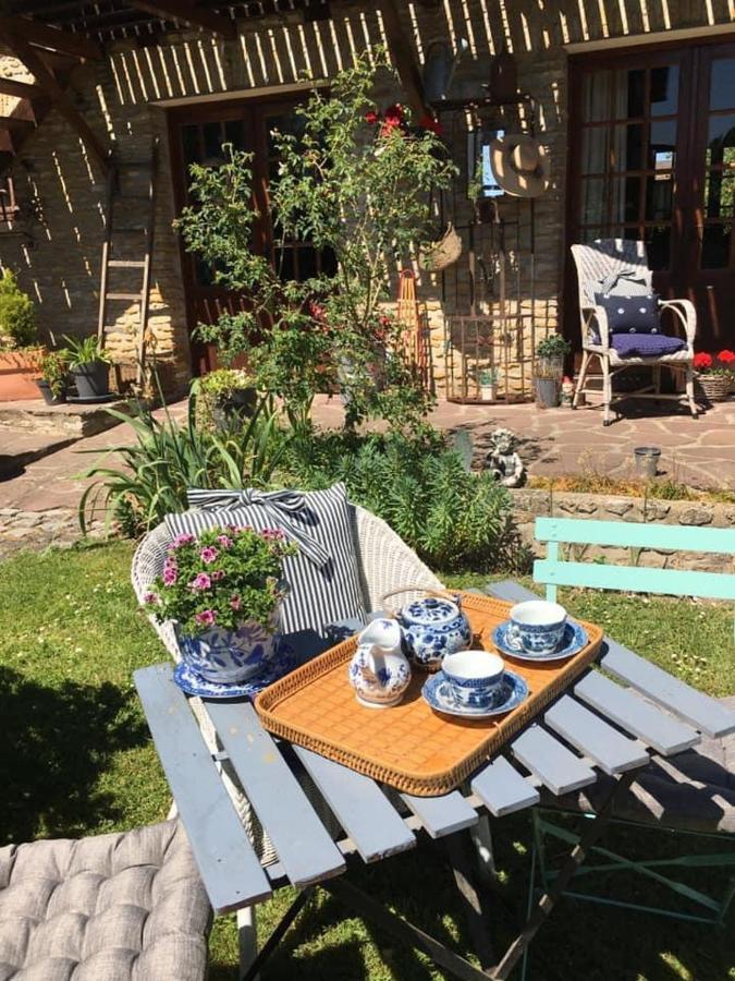 Au Fil De L'Eau & Gite "Le Jardin Du Moulin" Fourges Dış mekan fotoğraf